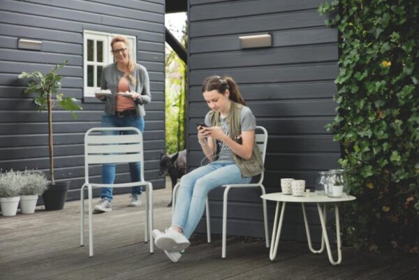 Philips 16483/93/P0 Bustan LED Nástěnné venkovní světlo | Teplá bílá | 2x4,5W | Černá