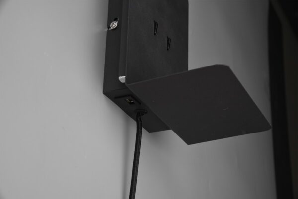 Trio 222570232 Element LED nástěnní svítidlo | Teplá bílá | 3W | Černá