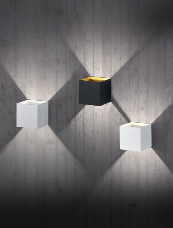 Trio 223310132 Louis LED nástěnní svítidlo | Teplá bílá | 4W | Černá