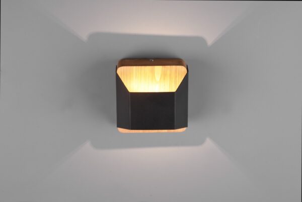 Trio 224810132 Arino LED Dřevěné nástěnní svítidlo | Teplá bílá | Černá | 4,3W