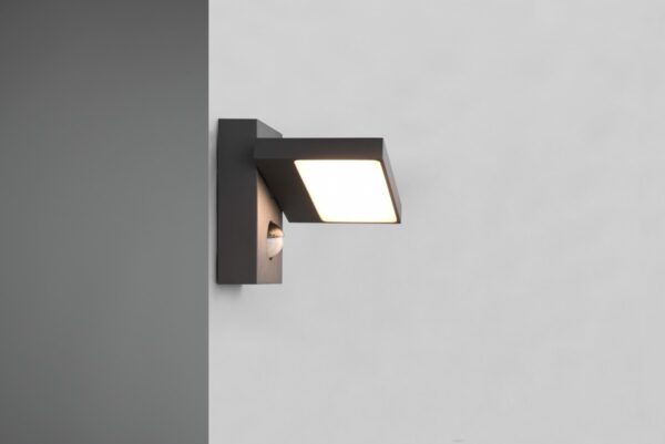 Trio 226369142 Horton LED Nástěnné venkovní světlo | Teplá bílá | Černá | 8W