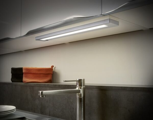 Trio 272970787 Alino LED nástěnní svítidlo | Teplá bílá | 7W | Kov