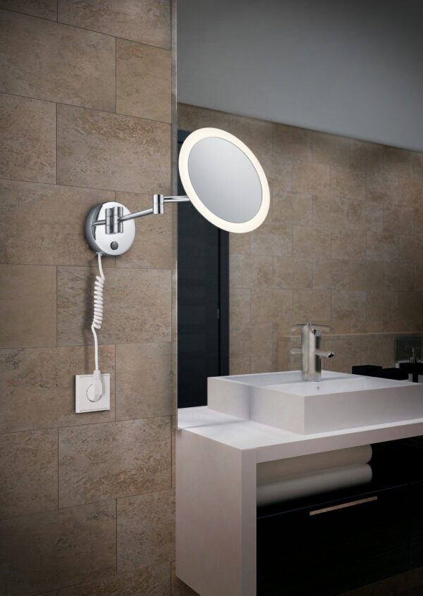 Trio 282990106 View LED nástěnní svítidlo | Teplá bílá | 3W | Chrom | Kov