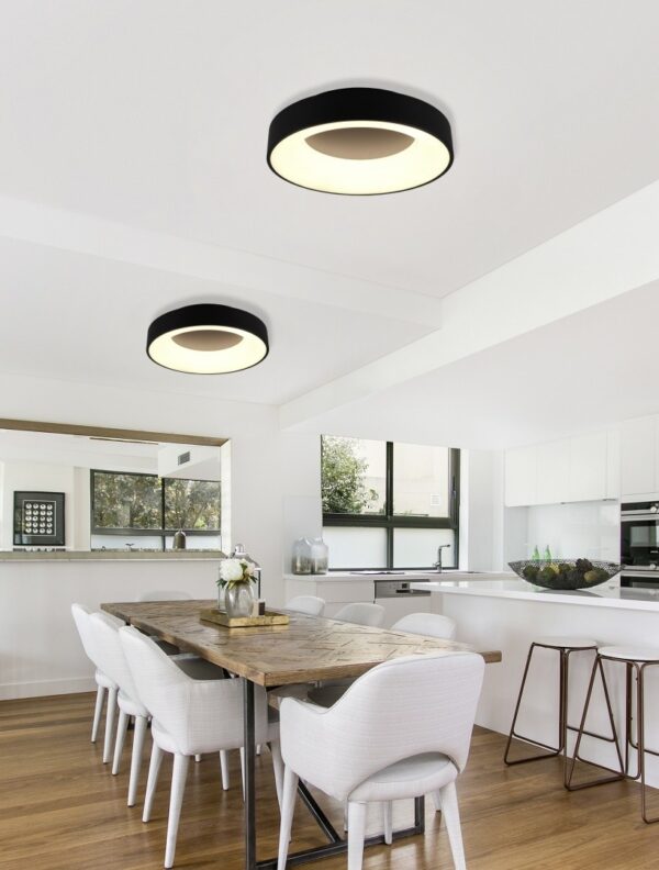 Trio 671210132 Girona LED Přisazené stropní svítidlo | Teplá bílá | Černá | 27W