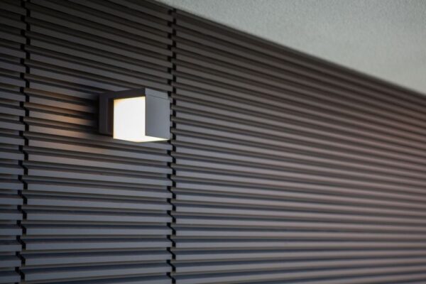 Lutec 5193803012 Cuba LED Nástěnné venkovní světlo | Teplá bílá | Černá | 12,2W | 3000 K