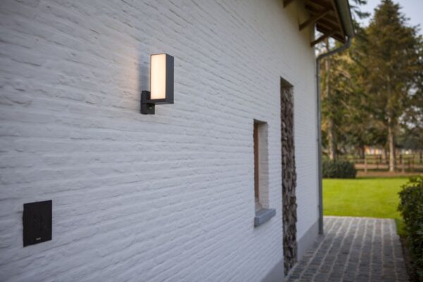 Lutec 5193810118 Cuba LED Nástěnné venkovní světlo | Variabilní | 14W | Šedá | 2700 - 6500 K