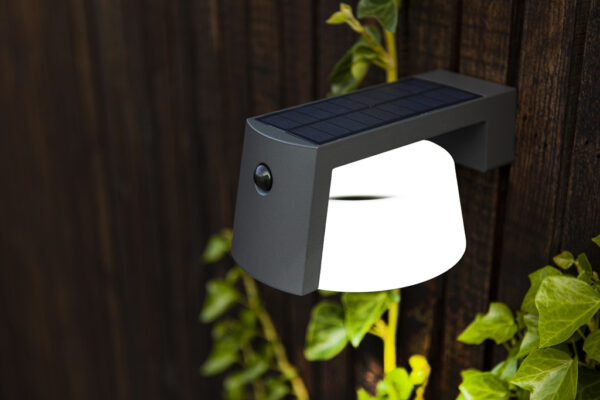 Lutec 6906001118 Moon LED Nástěnné solární venkovní světlo | Přírodní bílá | Šedá | 9,5W | 4000 K