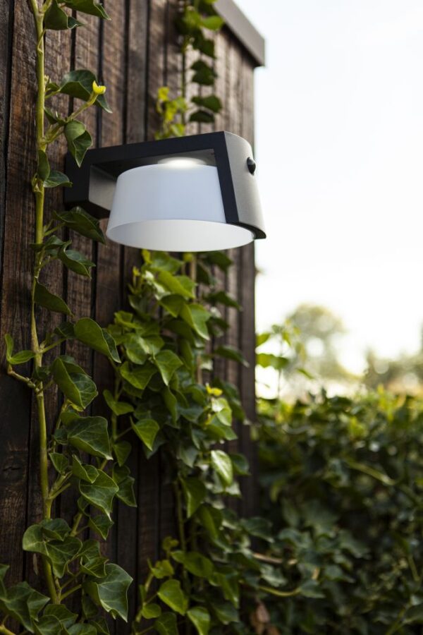 Lutec 6906001118 Moon LED Nástěnné solární venkovní světlo | Přírodní bílá | Šedá | 9,5W | 4000 K