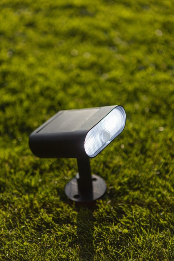 Lutec 6938405330 Ginbo LED Zahradní sloupkové světlo | RGB | Variabilní | Černá | 7W