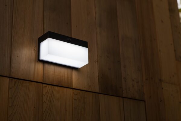 Lutec 6941502330 Fran LED Nástěnné venkovní světlo | Variabilní | Černá | 9,7W