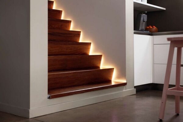 Philips 70101/31/P2 LED žárovka | Teplá bílá | 11W