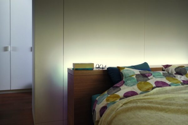 Philips 70102/31/P2 LED žárovka | Teplá bílá | 21W
