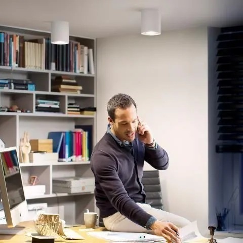 Philips Hue 8719514338500 Pillar Smart LED bodové svítidlo | Variabilní | Bílá | 5,5W | 2
