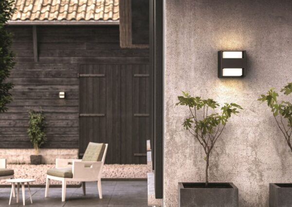 Philips 16459/93/16 Arbour LED Nástěnné venkovní světlo | Teplá bílá | 2x4,5W | Černá