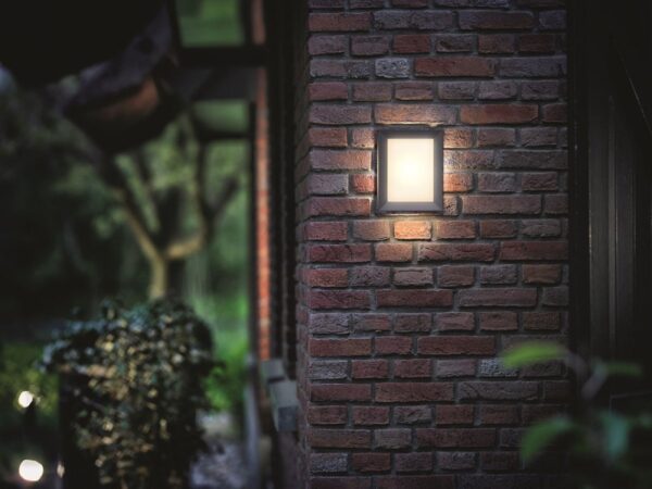 Philips 17293/93/16 LED Nástěnné venkovní světlo | Teplá bílá | 6W | Černá | 5