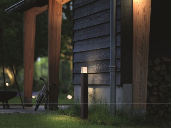 Philips 16467/93/16 Stock LED Zahradní sloupkové světlo | Teplá bílá | 6W | Černá