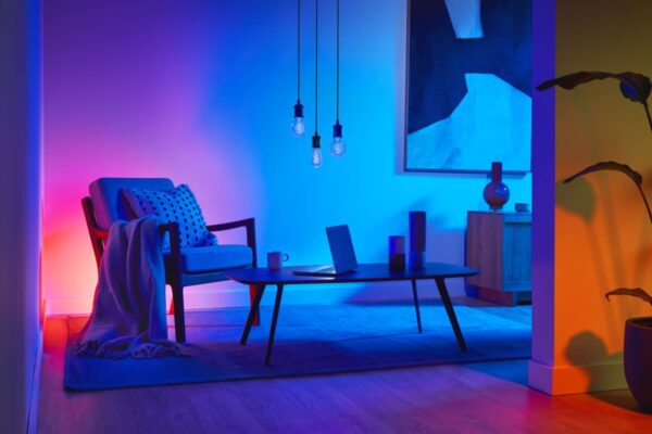 Philips 8720169072213 Smart LED Smart žárovka E27 | RGB | Variabilní | 6,3W