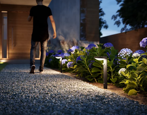 Philips 8719514476851 Tyla LED Nástěnné venkovní světlo | Teplá bílá | Černá | 9W