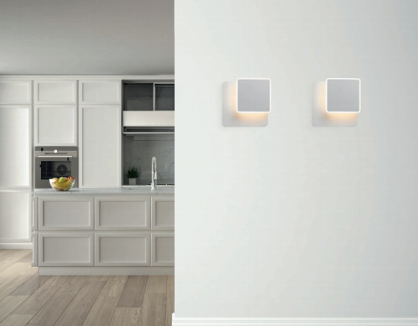Italux 5900644313052 LED nástěnní svítidlo | Teplá bílá | 6W | Bílá