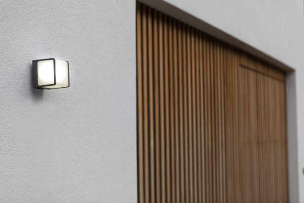 Lutec 5197002125 Telin LED Nástěnné venkovní světlo | Teplá bílá | 1,5W | Šedá