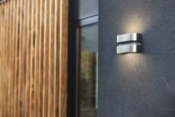 Lutec 5198302001 Maya LED Nástěnné venkovní světlo | Teplá bílá | 1,5W | Kov | Nerez