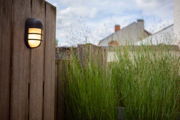 Lutec 6383001118 Bullo LED Nástěnné venkovní světlo | Teplá bílá | 1,5W | Šedá
