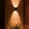 Philips Hue 17464/30/P7 Smart LED Nástěnné venkovní světlo | RGB | Variabilní | 16W | Černá