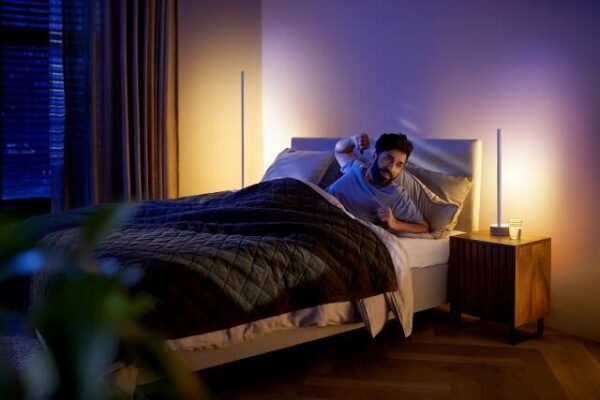 Philips Hue 8719514433465 Signe Smart LED Dřevěná stolní lampička | Variabilní | Bílá | Dřevo | 11,8W