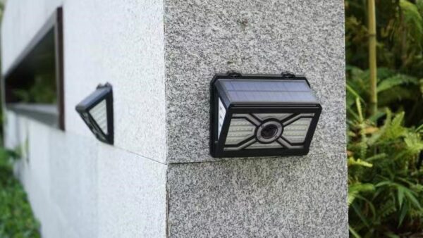 Immax 08484L LED Solární svítidlo | 7W | Černá