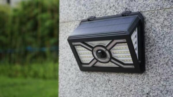 Immax 08484L LED Solární svítidlo | 7W | Černá