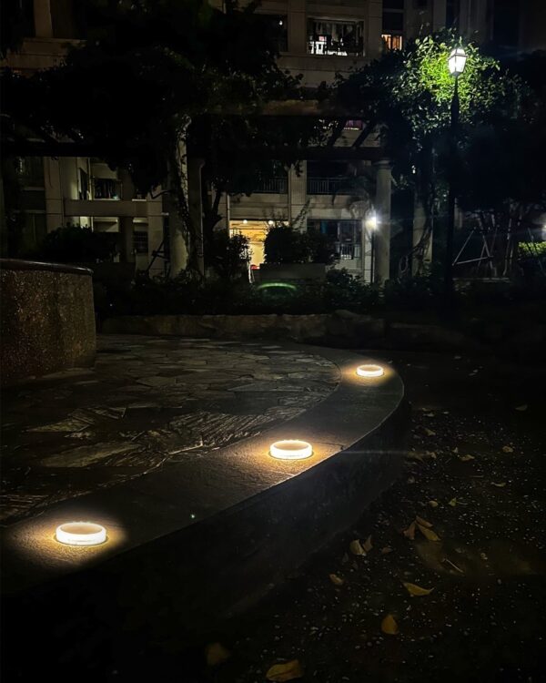 Immax 08494L LED solární nízkonapěťové venkovní svítidlo TERRACE ROUND | 1,5W integrovaný LED zdroj | 15lm | 4000K
