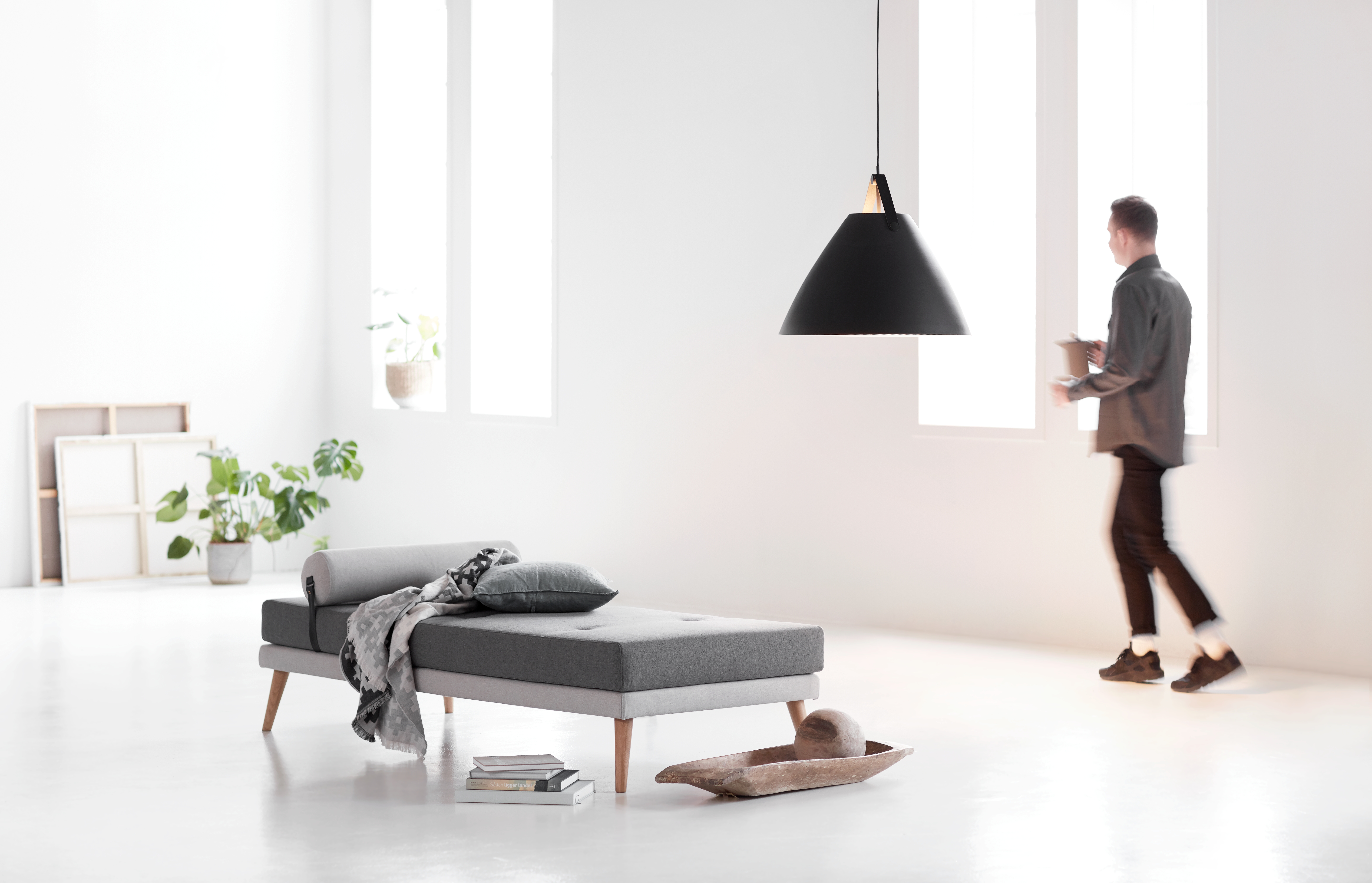 Nordlux Strap 68 (černá) kov, kůže IP20 84363003