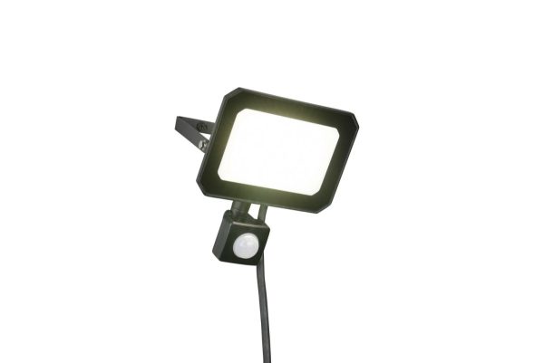 Trio TR23349232 LED reflektor FUNCHAL  | 30W integrovaný LED zdroj | 2800lm | 4000K