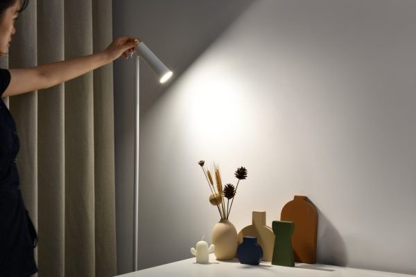 08992L LED stojací lampa TIT integrovaný LED zdroj